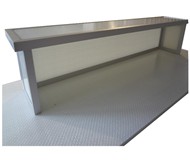 Aufsatz für "Jumperlight Mini" - Thekenaufsatz für Jumperlighttresen. Vorne und an den Seiten geschlossen. Innenhöhe 32 cm für Flaschen und Gläser. Aufsatztiefe 28cm. Aluminiumrahmen&nbsp; eloxiert. Der Aufsatz wird mittels Magneten an der Arbeitsplatte der Theke befestigt.<br />